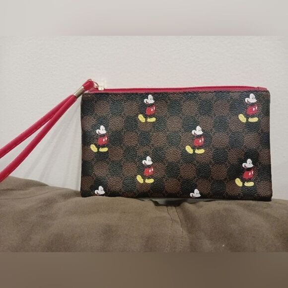 Disney’s Mickey Mouse Wristlet - Picture 2 of 5